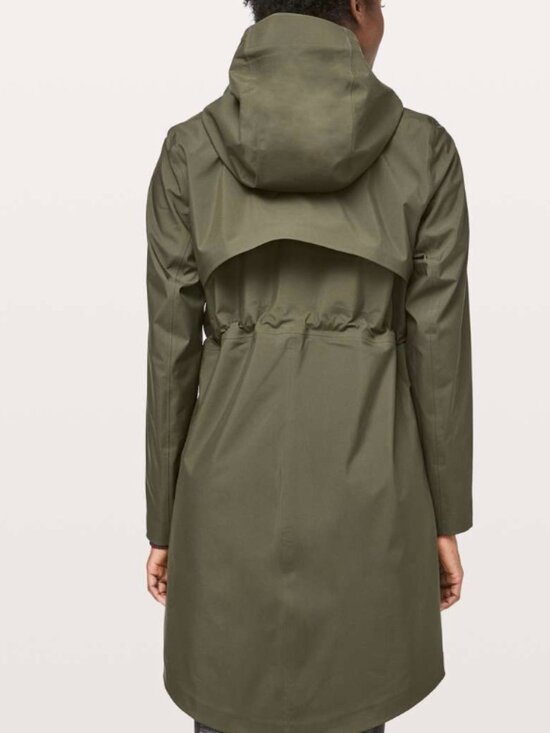 Lululemon Rain Rebel Jacket in Dark Olive Sz 6 **SPECIAL EDITION - Picture 2 of 7